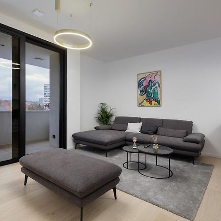 Luxury Haven In Zagreb Apartment Exterior foto