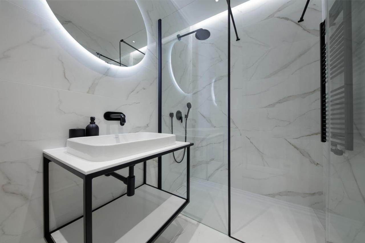 Luxury Haven In Zagreb Apartment Exterior foto